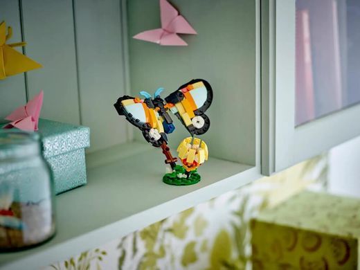 LEGO Creator Дикие животные: тропический тукан 225 деталей (31173) &ndash; фото товара LEGO из категории LEGO Creator 3-in-1. Оригинал, доставка по Украине