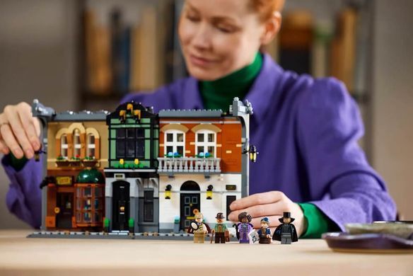 LEGO ICONS Sherlock Holmes: Книжный уголок 1359 деталей (10351) &ndash; фото товара LEGO из категории LEGO Icons. Оригинал, доставка по Украине