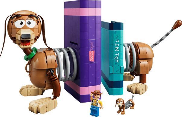 LEGO Disney Книжные подставки &laquo;Собачка Спиралька&raquo; из &laquo;Истории игрушек&raquo; (43301) &ndash; фото товара LEGO из категории LEGO Disney. Оригинал, доставка по Украине