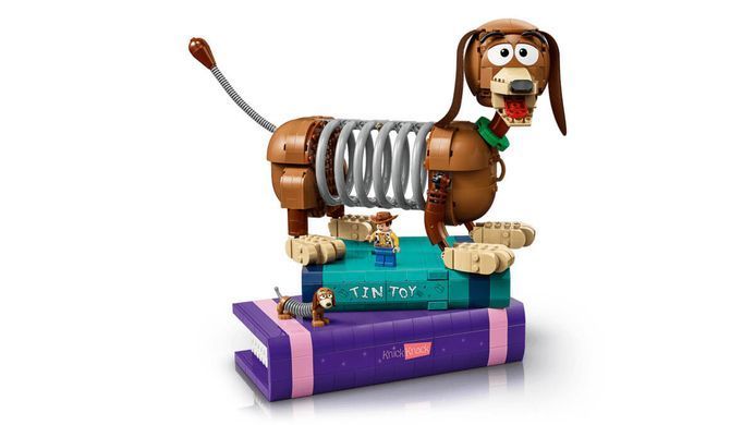LEGO Disney Книжные подставки &laquo;Собачка Спиралька&raquo; из &laquo;Истории игрушек&raquo; (43301) &ndash; фото товара LEGO из категории LEGO Disney. Оригинал, доставка по Украине